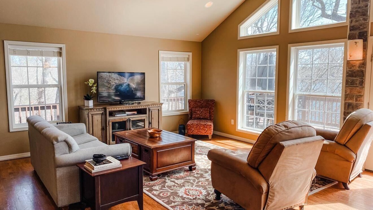 Photo of Livingroom in Beaver Shores