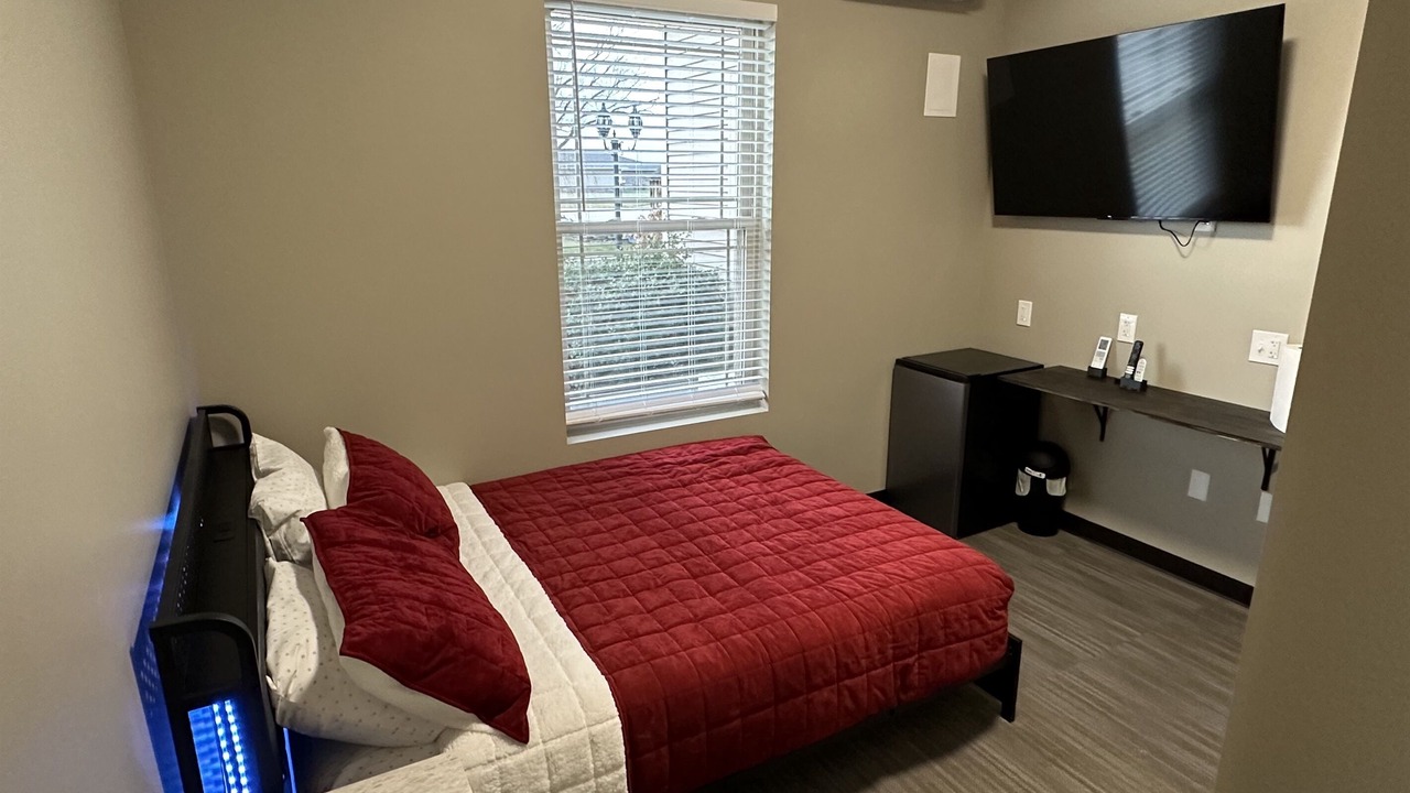 Photo of Bedroom in Mattoon