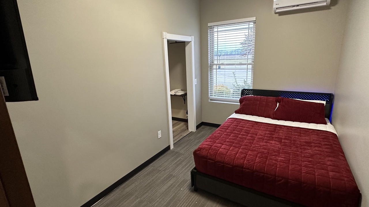 Photo of Bedroom in Mattoon