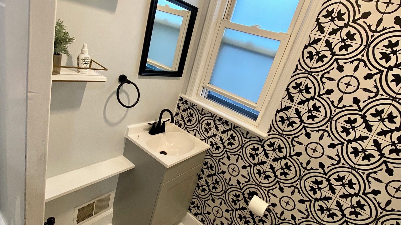 Photo of Bathroom in Red Bank