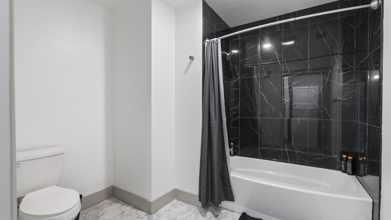 Photo of Bathroom in Third Ward