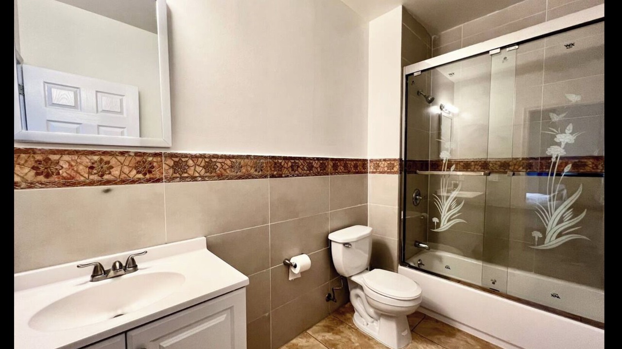 Photo of Bathroom in Chinatown