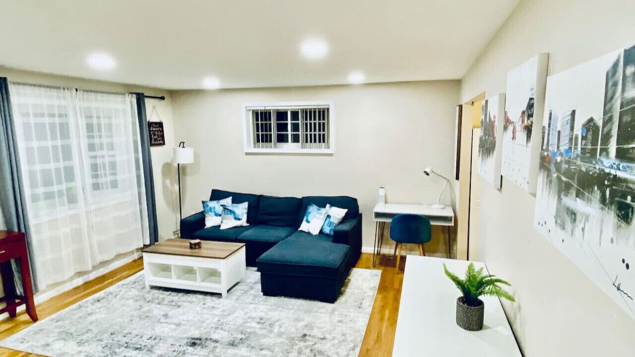 Photo of Livingroom in North Bethesda