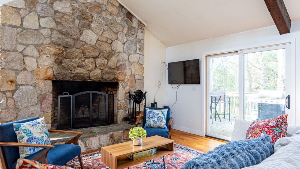Photo of Livingroom in Cragsmoor