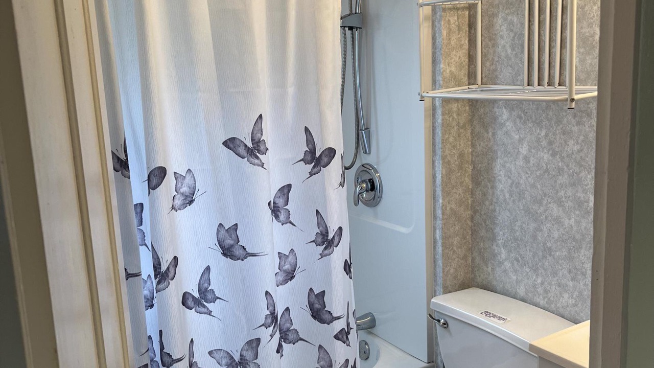 Photo of Bathroom in Lakeside