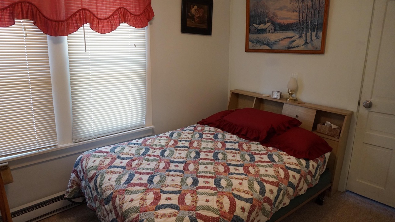 Photo of Bedroom in Lakeside