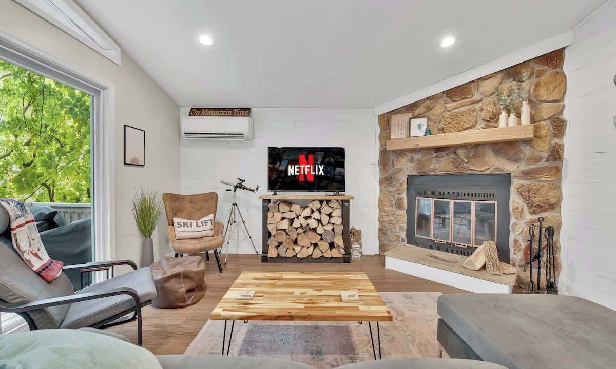 Photo of Livingroom in Lackawaxen