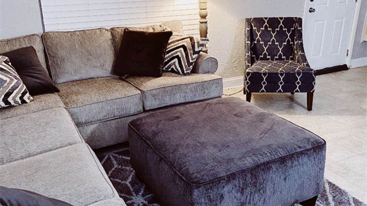 Photo of Livingroom in Euclid