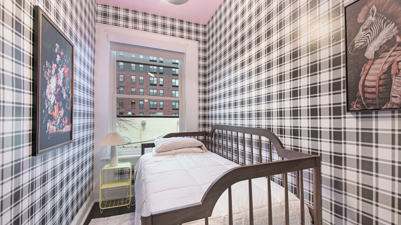 Photo of Bedroom in McGinley Square