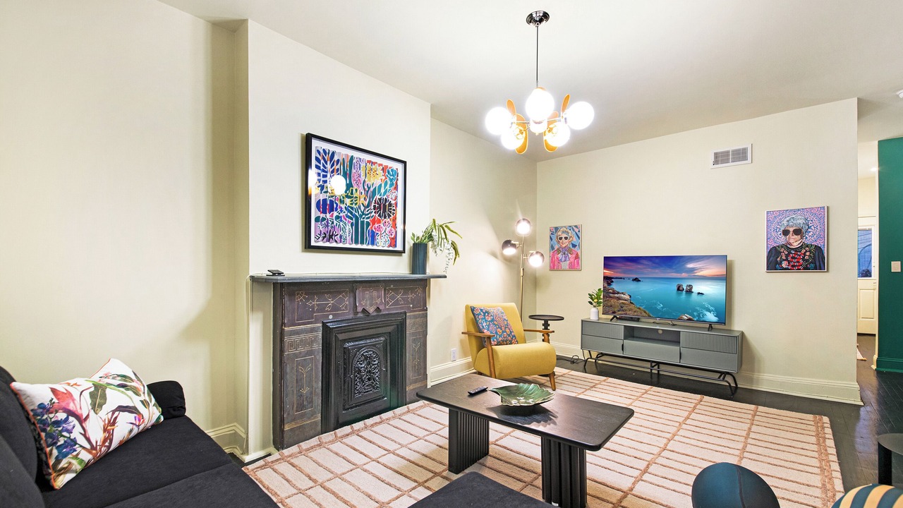 Photo of Livingroom in McGinley Square