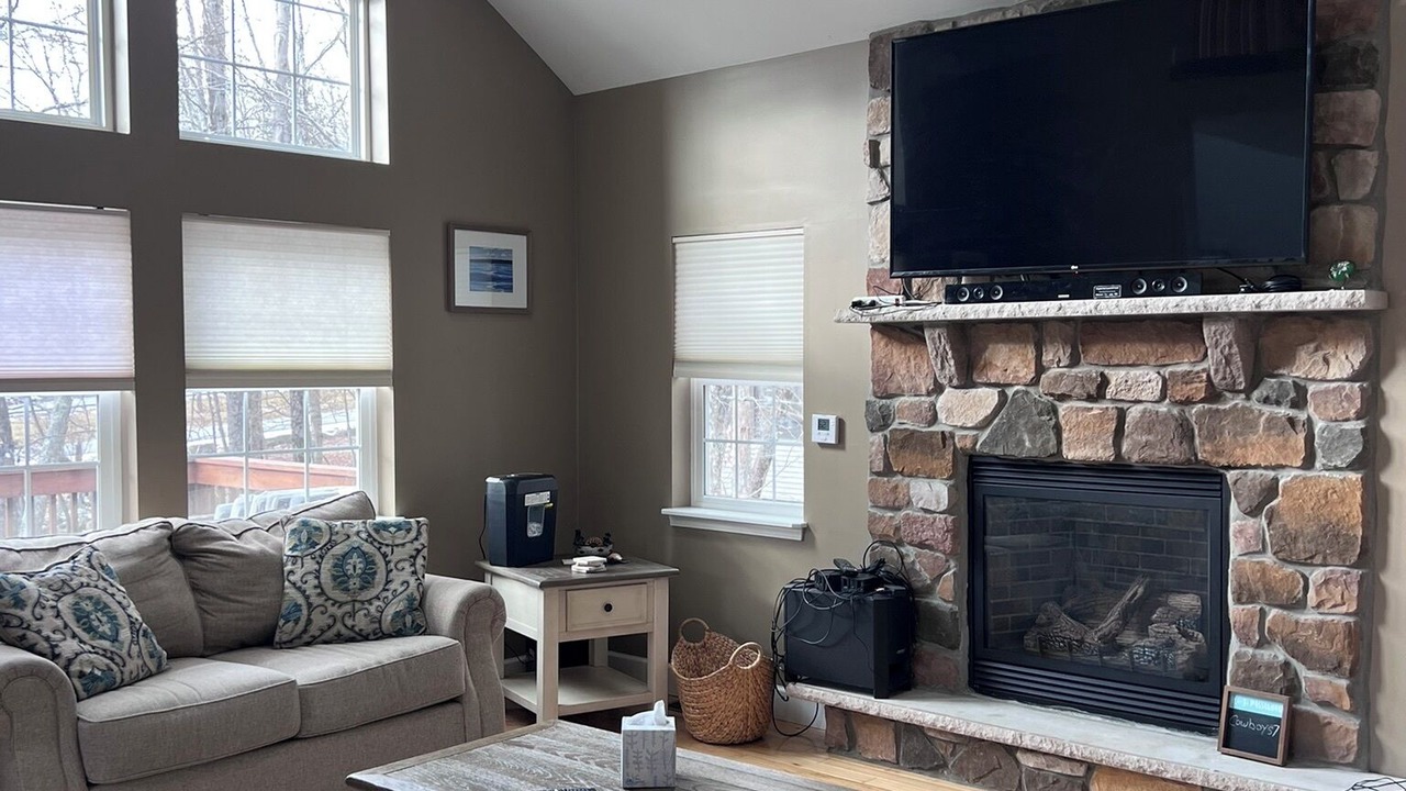 Photo of Livingroom in Lackawaxen
