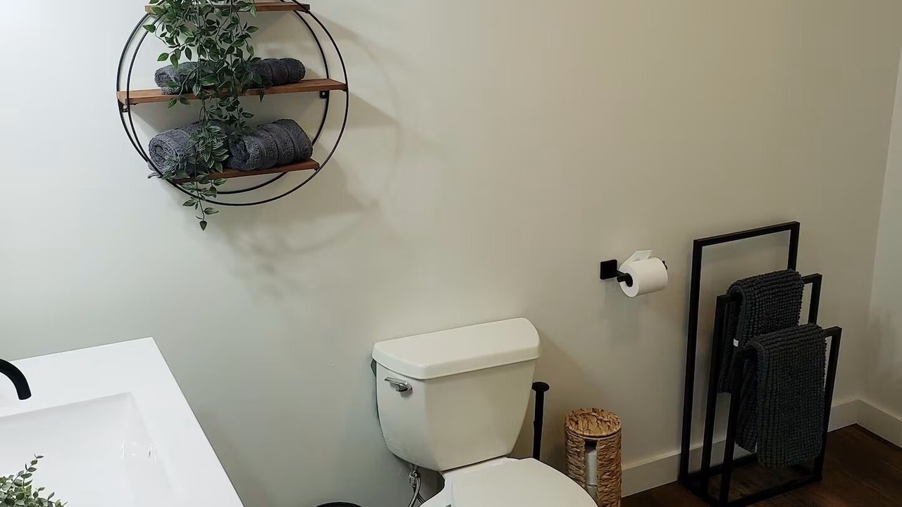 Photo of Bathroom in Little Valley