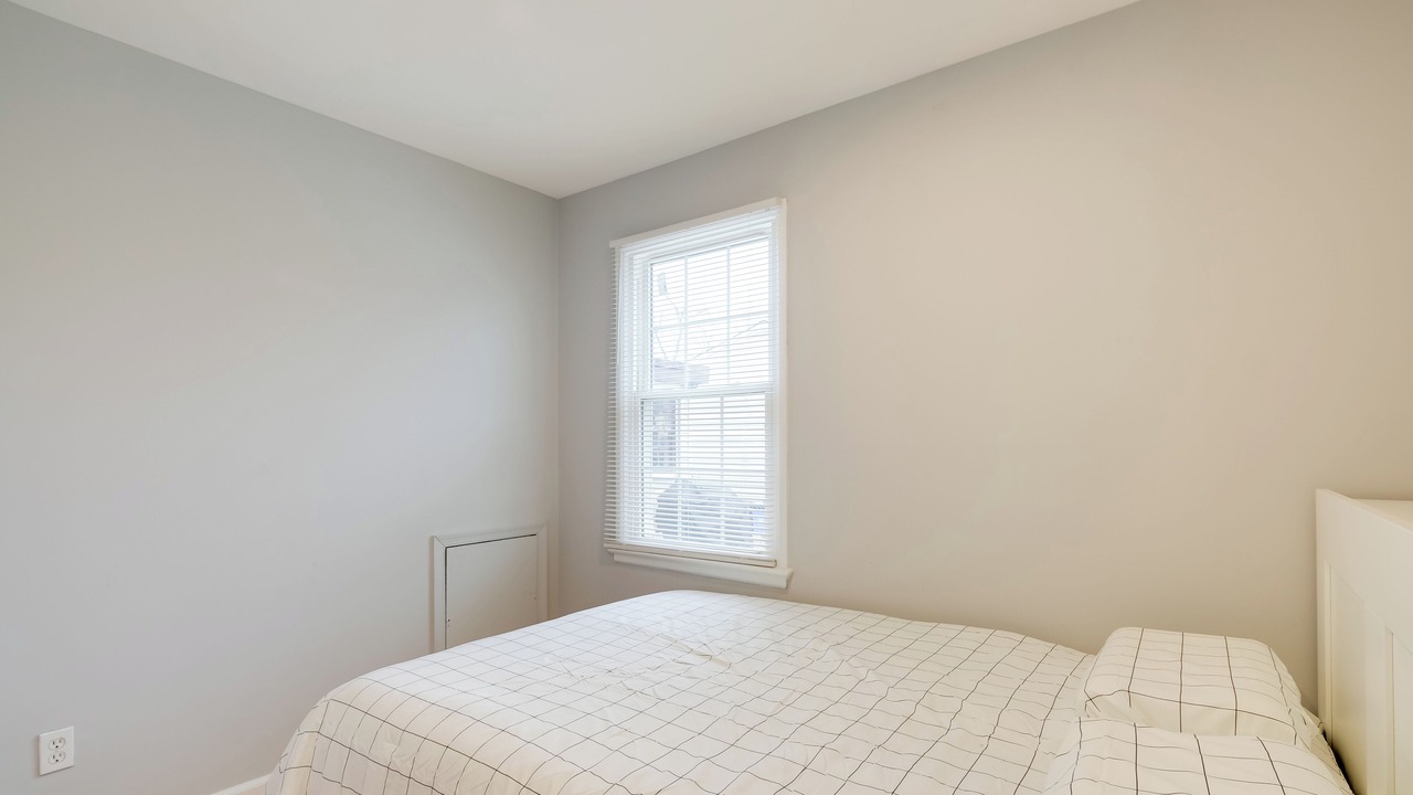 Photo of Bedroom in Wheaton-Glenmont