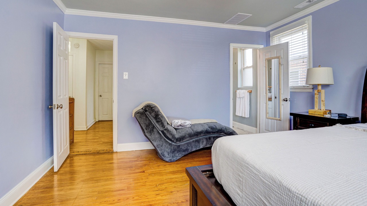 Photo of Bedroom in Foxcroft Square