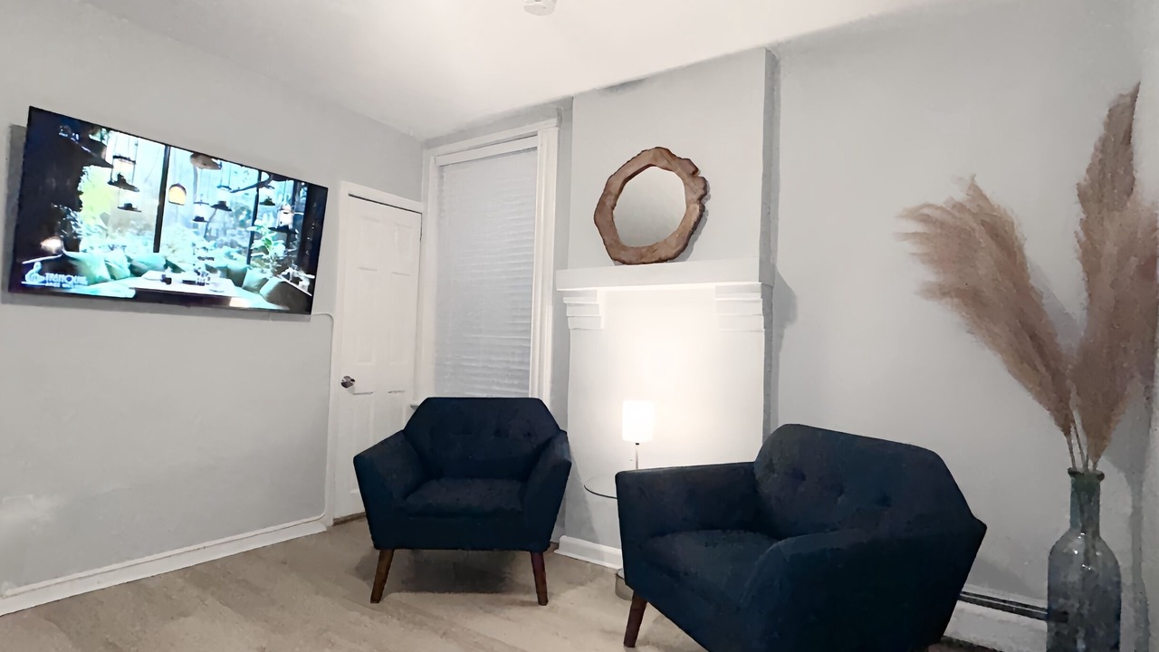 Photo of Livingroom in Glen Ridge