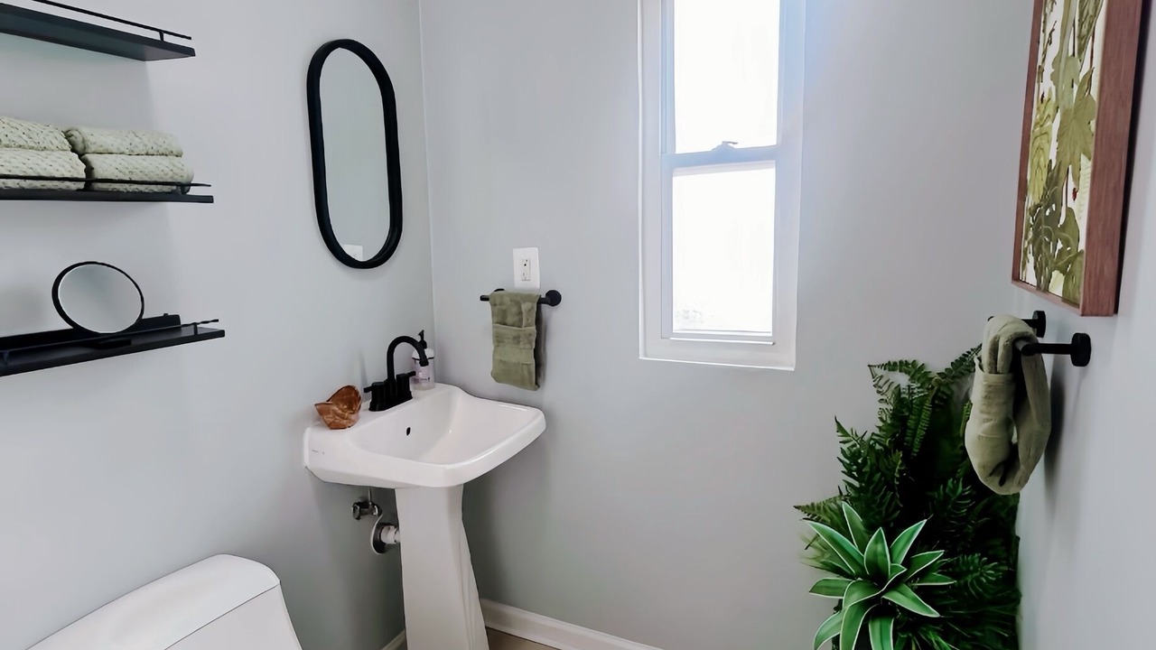 Photo of Bathroom in Glen Ridge