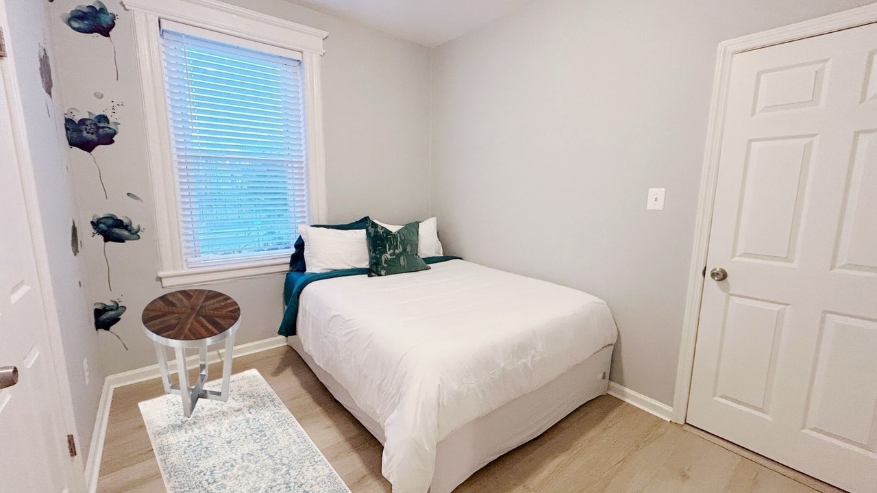 Photo of Bedroom in Glen Ridge