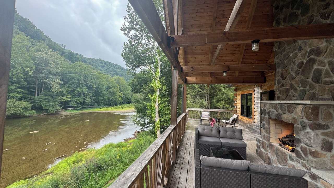 Photo of Patio Balcony in Maysel