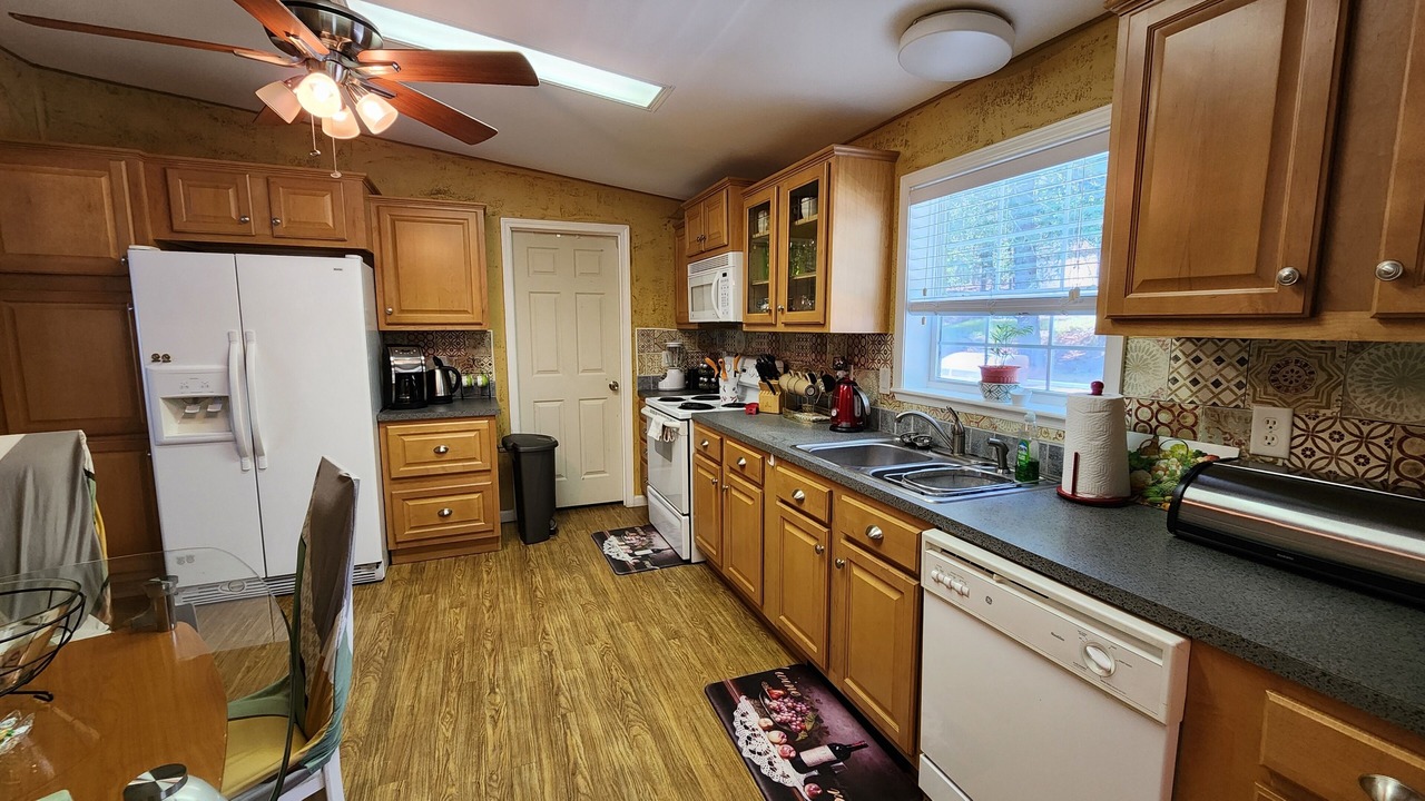 Photo of Kitchen in Wallenpaupauk Lake Estates