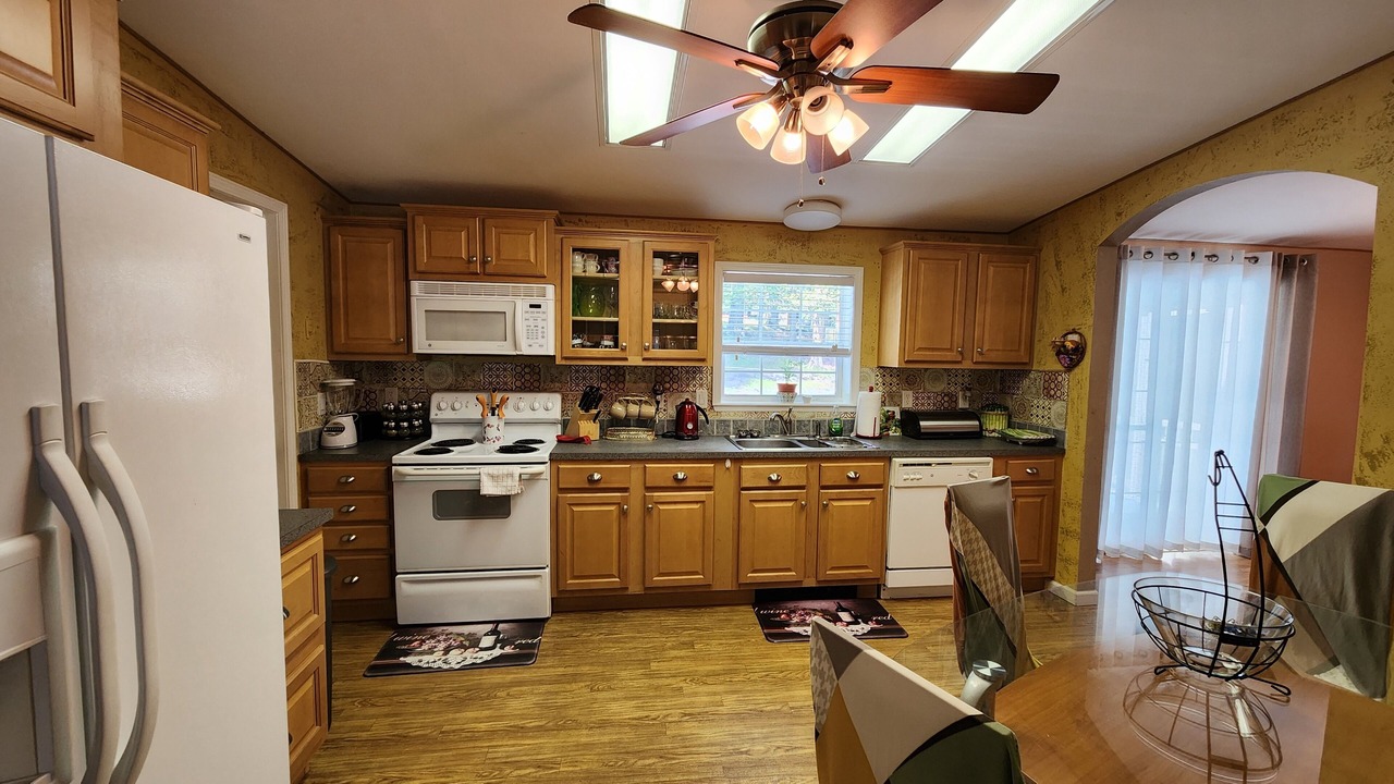 Photo of Kitchen in Wallenpaupauk Lake Estates