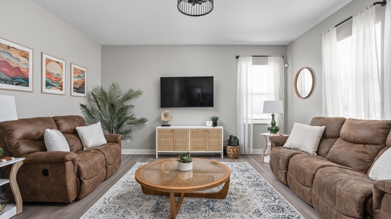 Photo of Livingroom in West Newton