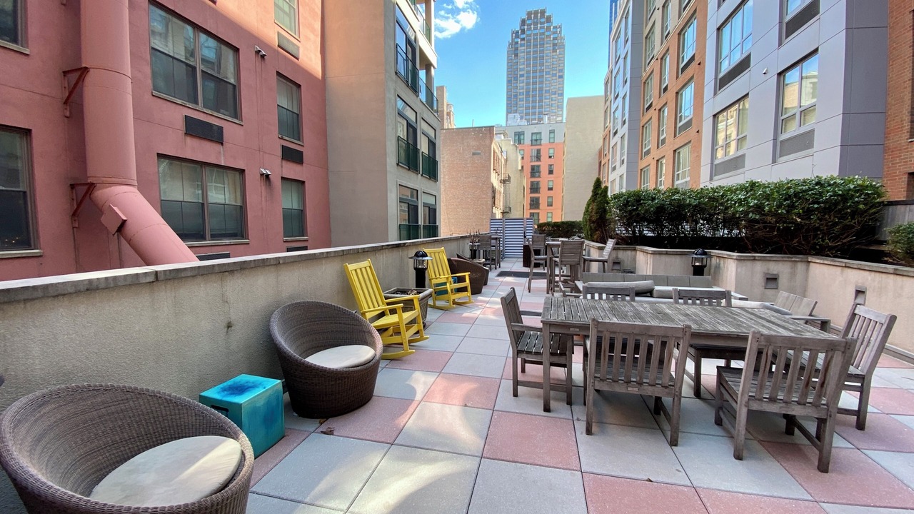 Photo of Outdoor in Exchange Place North