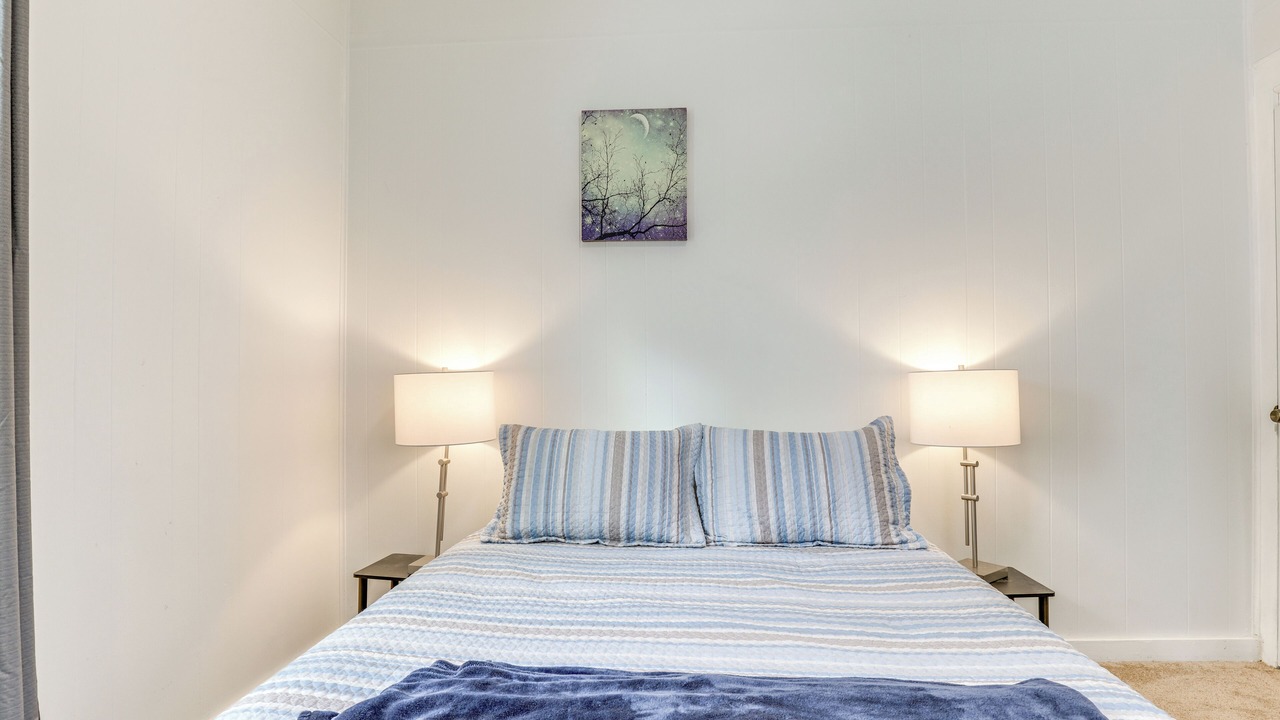 Photo of Bedroom in Corning