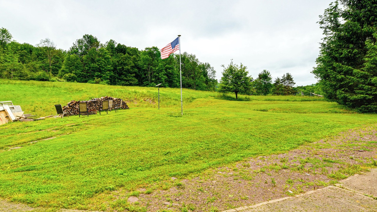 Photo of Outdoor in Long Eddy
