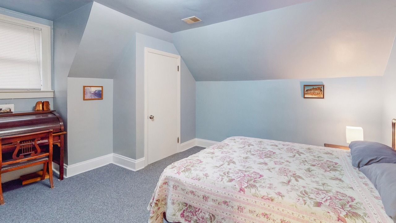 Photo of Bedroom in O'Hara Township