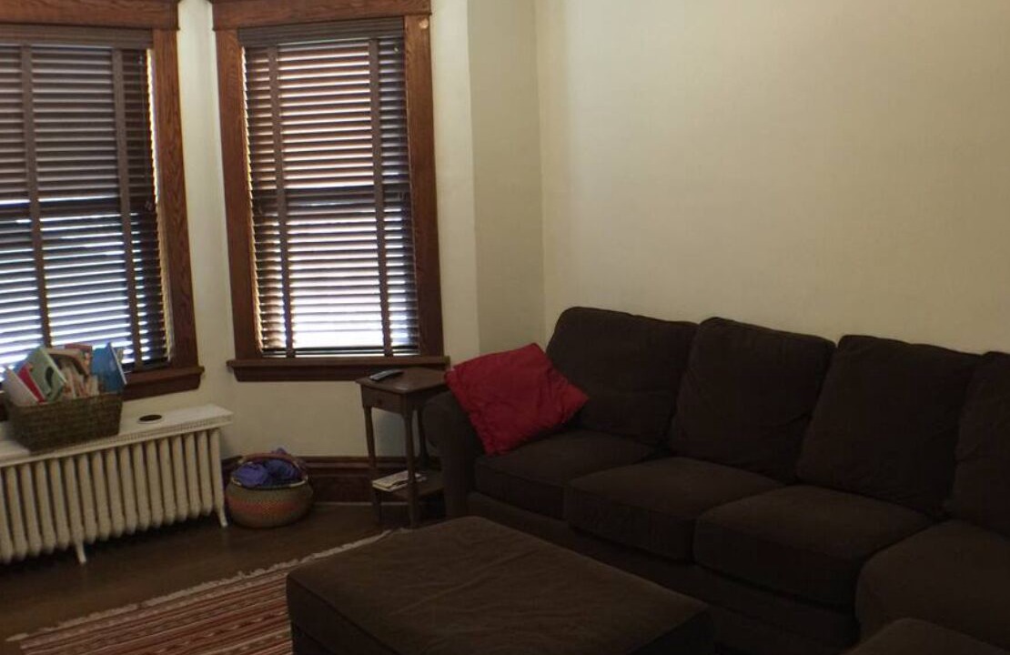 Photo of Livingroom in O'Hara Township