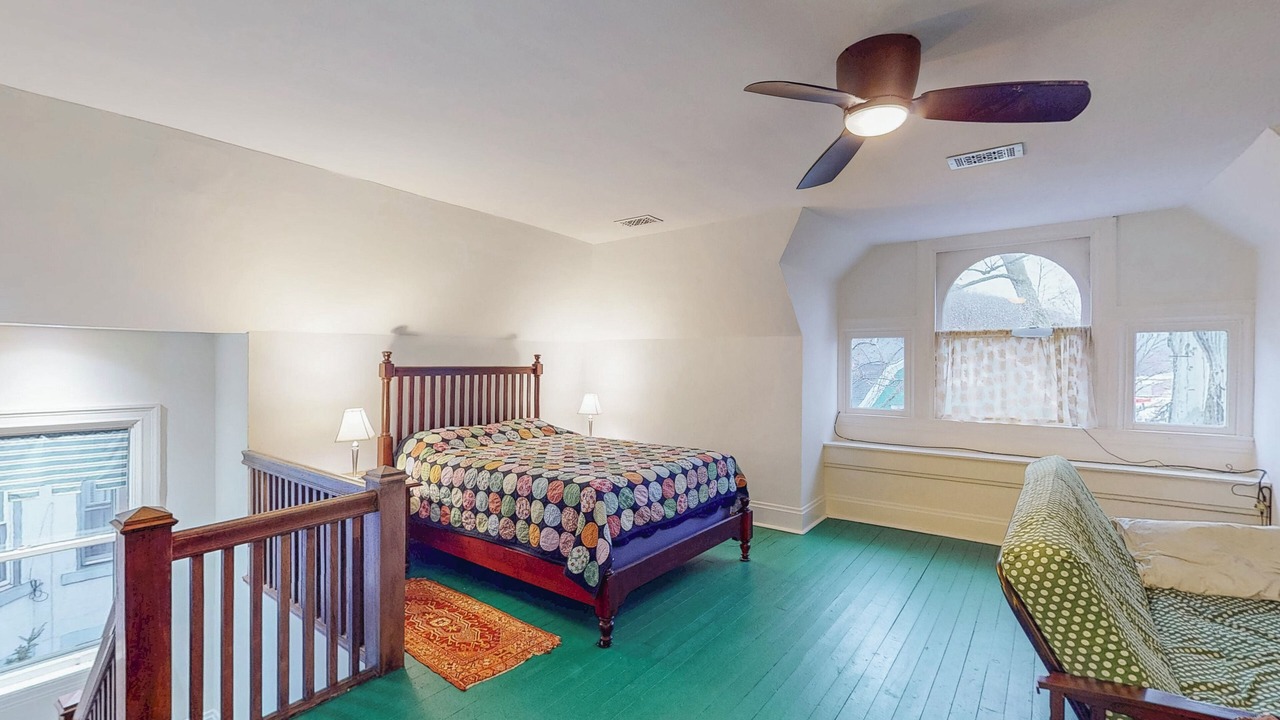 Photo of Bedroom in O'Hara Township