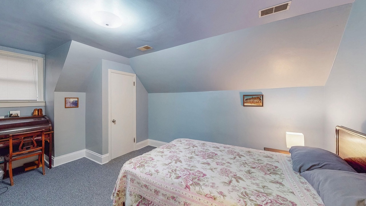 Photo of Bedroom in O'Hara Township