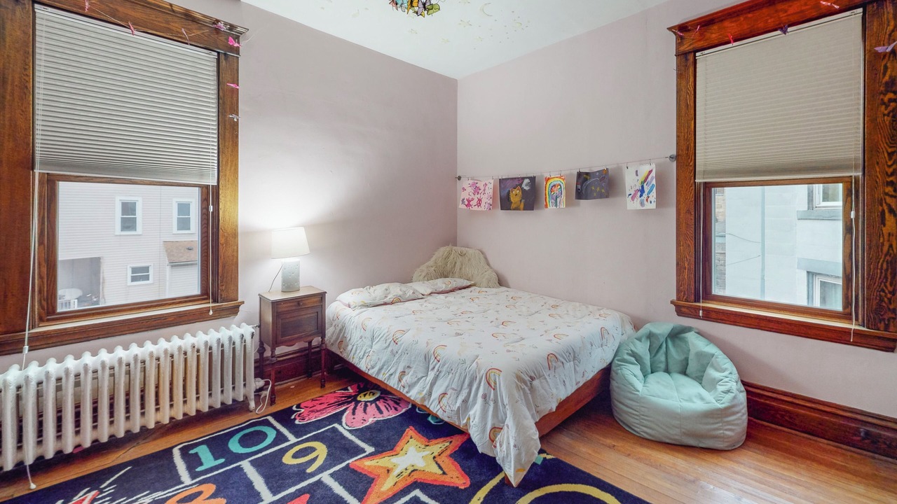 Photo of Bedroom in O'Hara Township