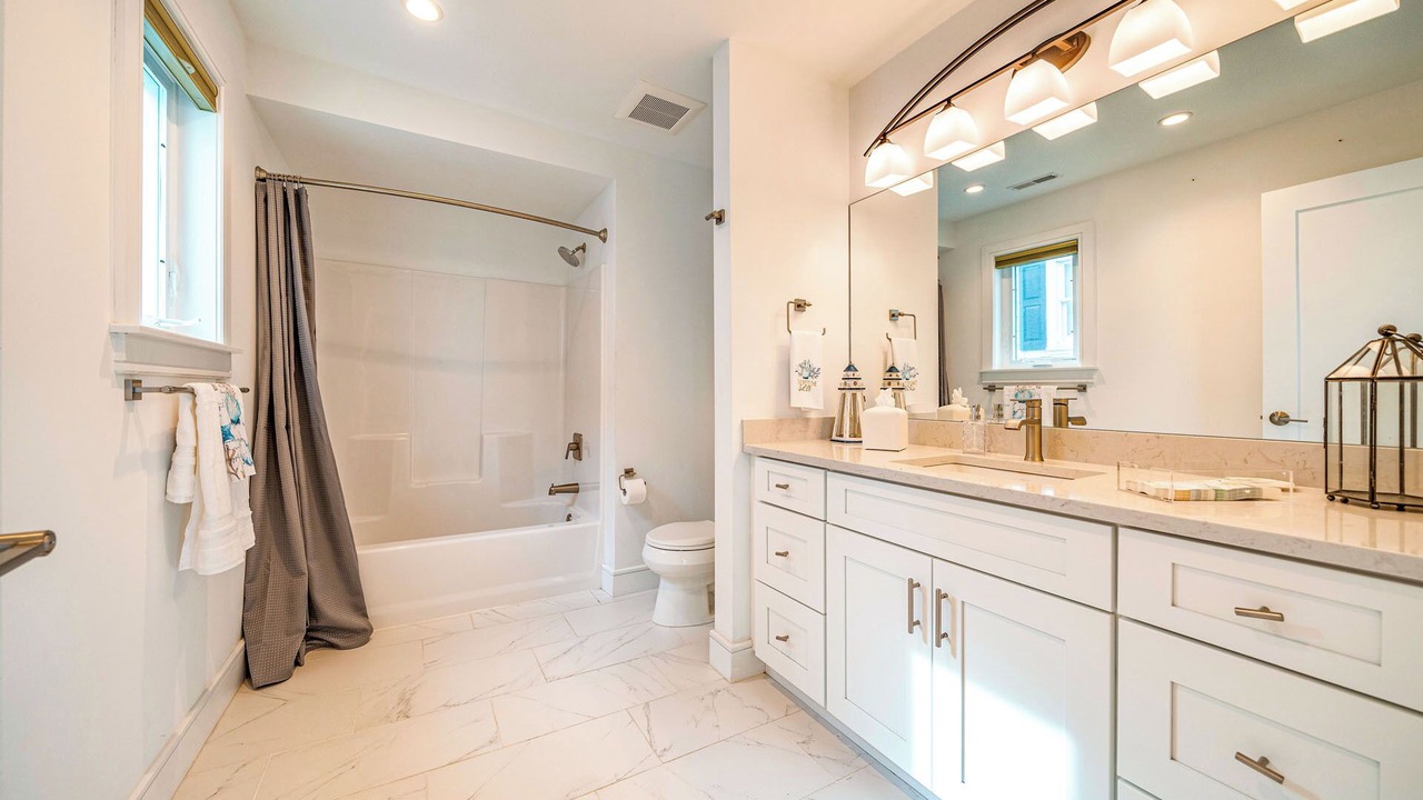Photo of Bathroom in Riviera