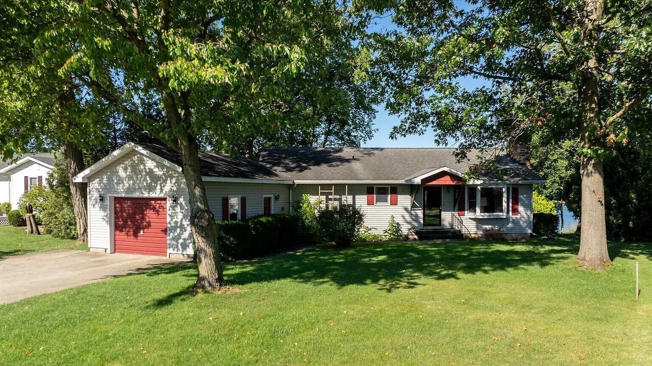Photo of Outdoor in Howe