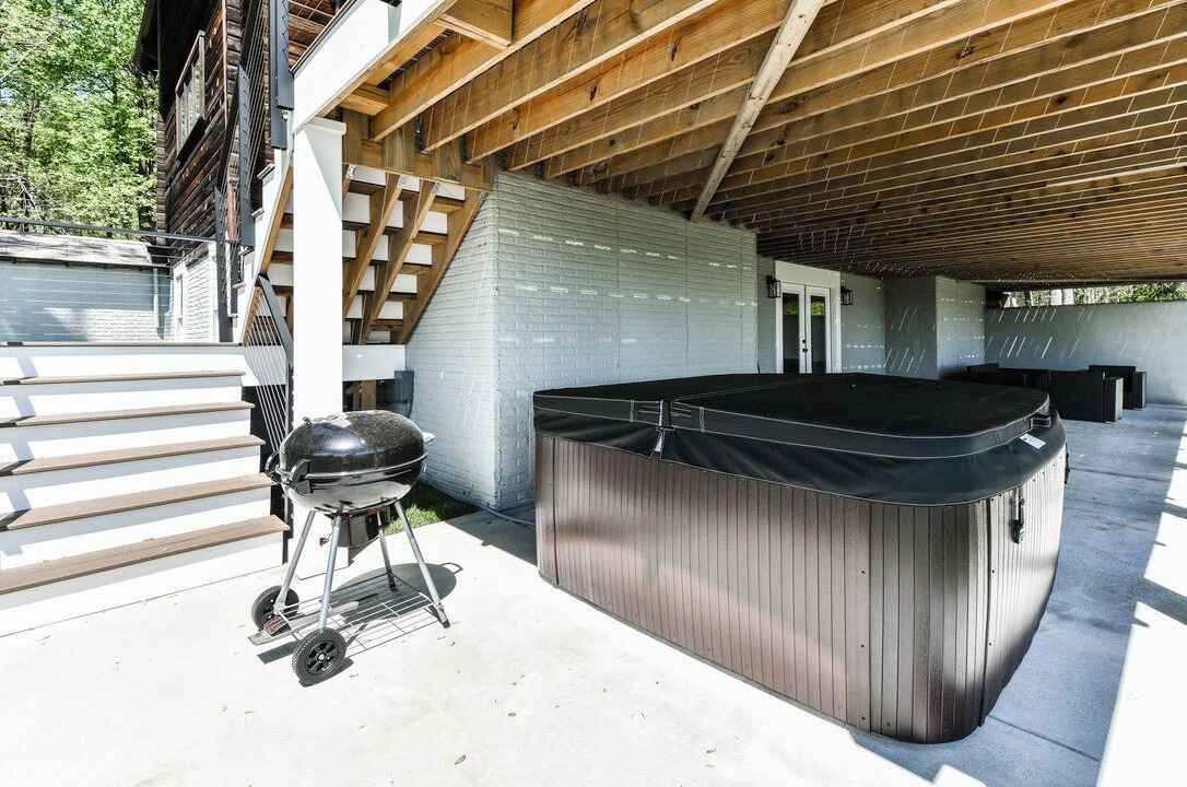 Photo of Patio Balcony in Bluemont