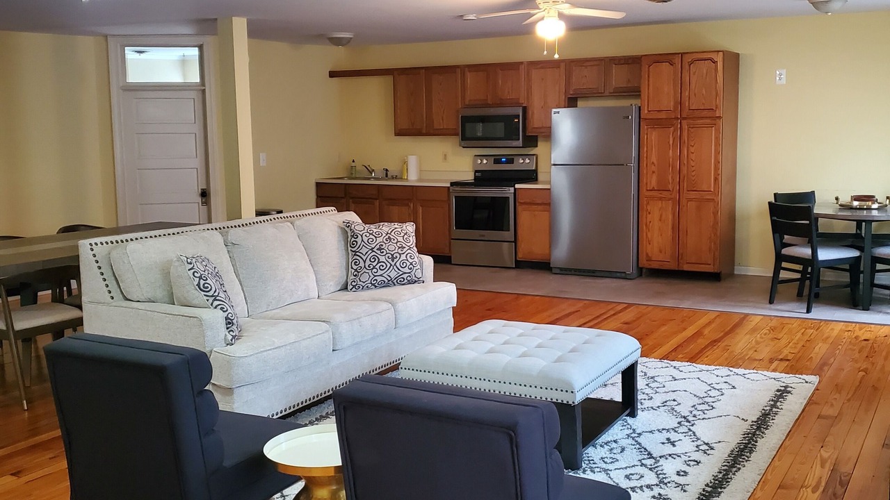 Photo of Livingroom in Charles Town