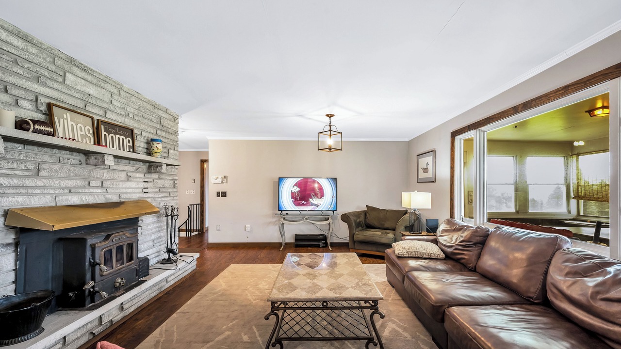 Photo of Livingroom in Blakeslee