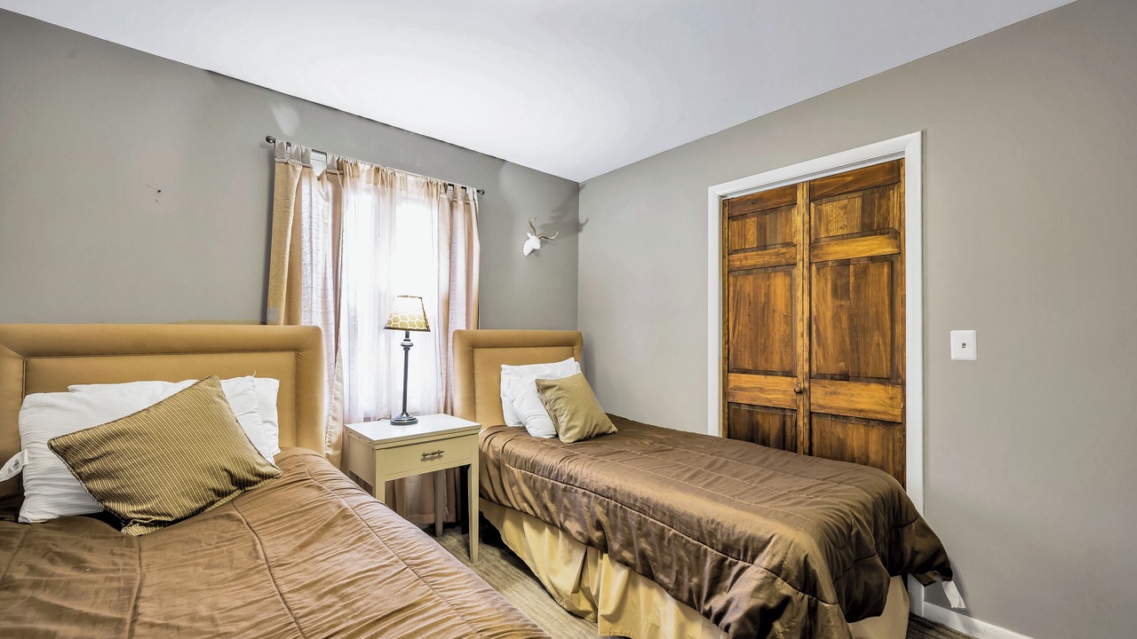 Photo of Bedroom in Blakeslee