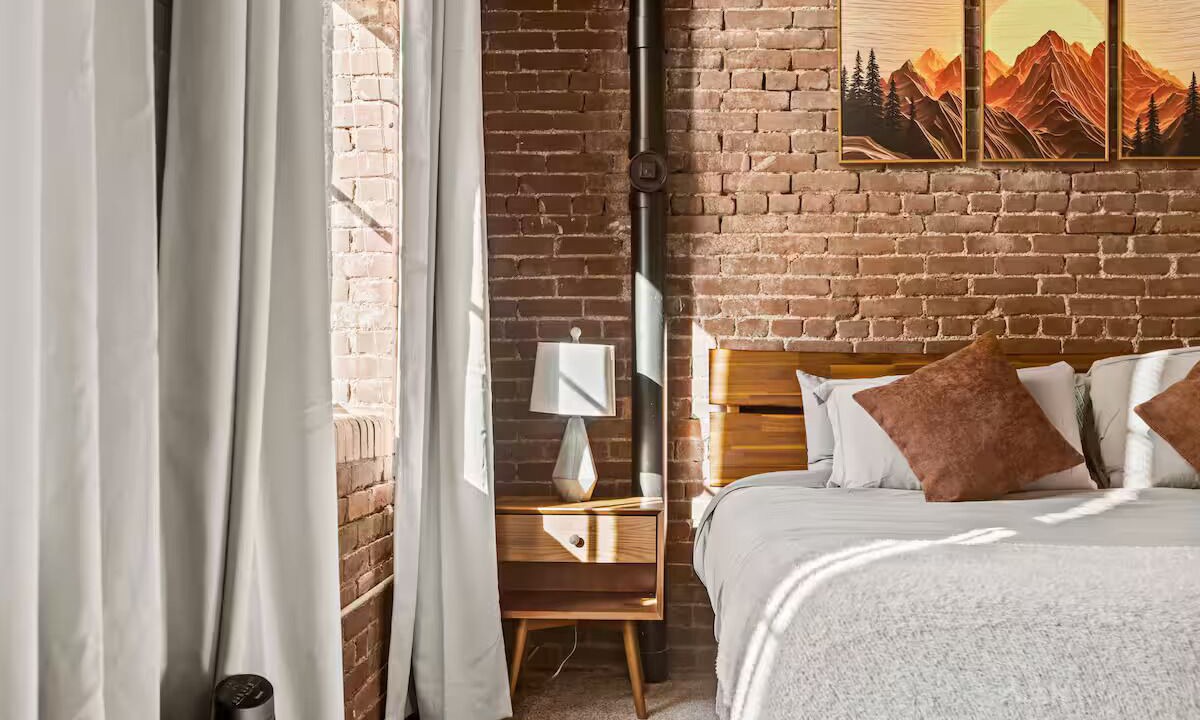 Photo of Bedroom in Strip District
