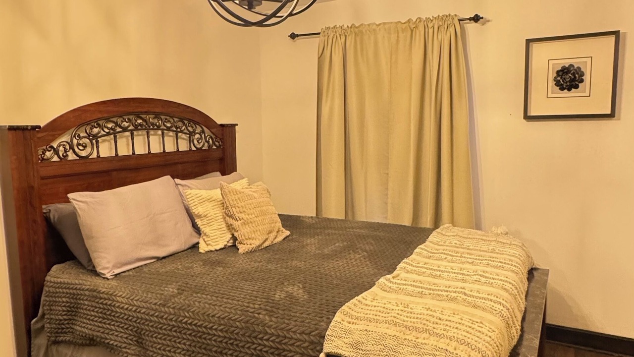 Photo of Bedroom in Carteret