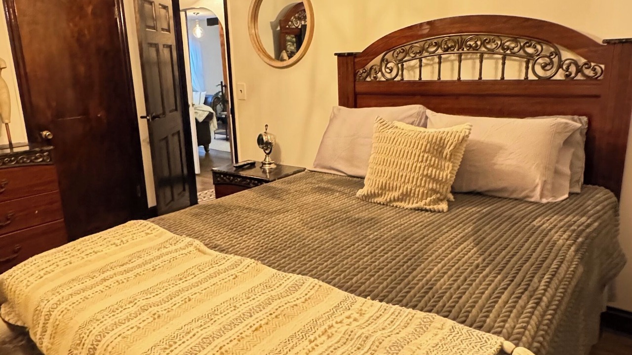 Photo of Bedroom in Carteret