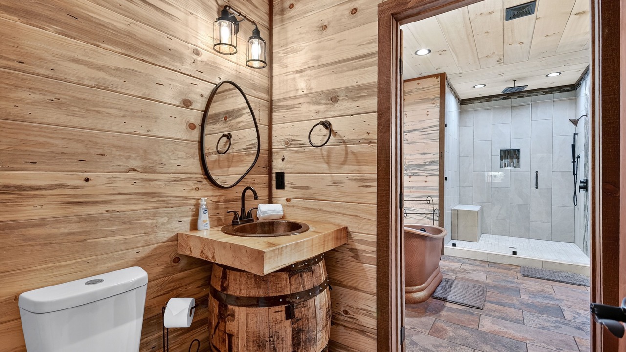 Photo of Bathroom in Walnut Mountain