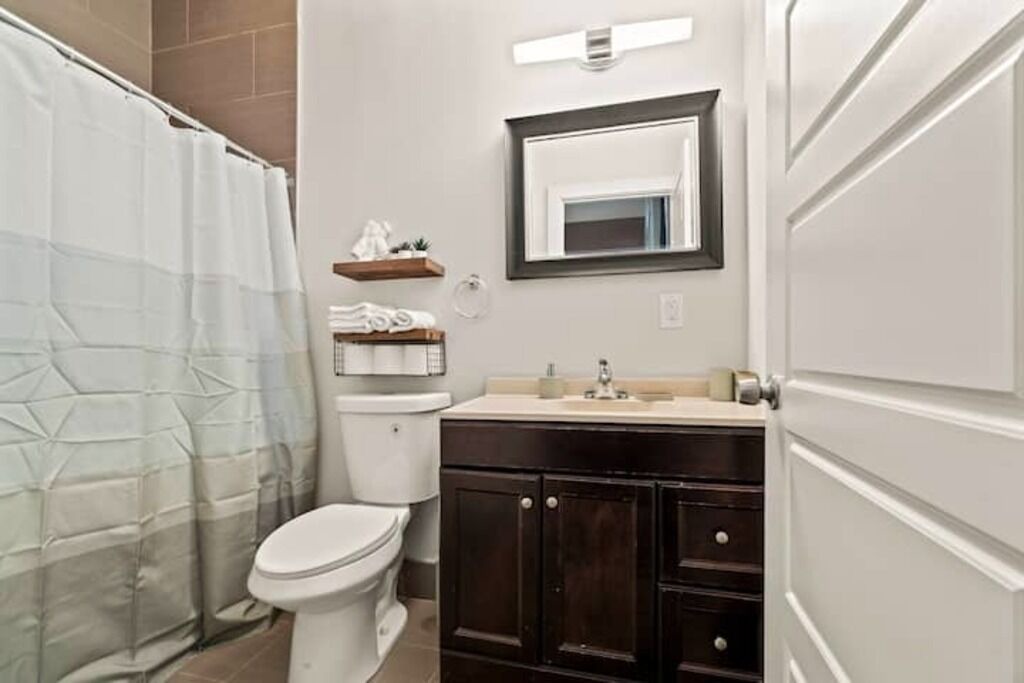 Photo of Bathroom in West Poplar
