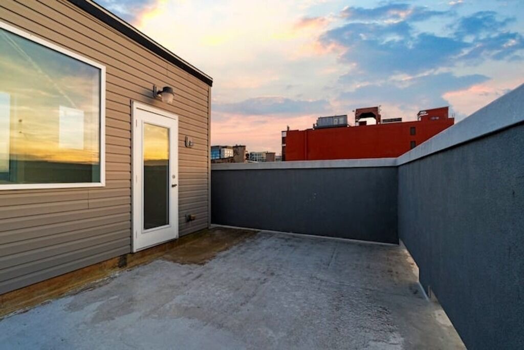 Photo of Patio Balcony in West Poplar