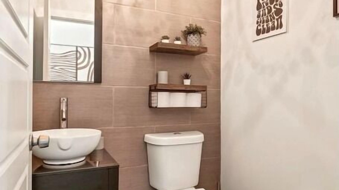 Photo of Bathroom in West Poplar