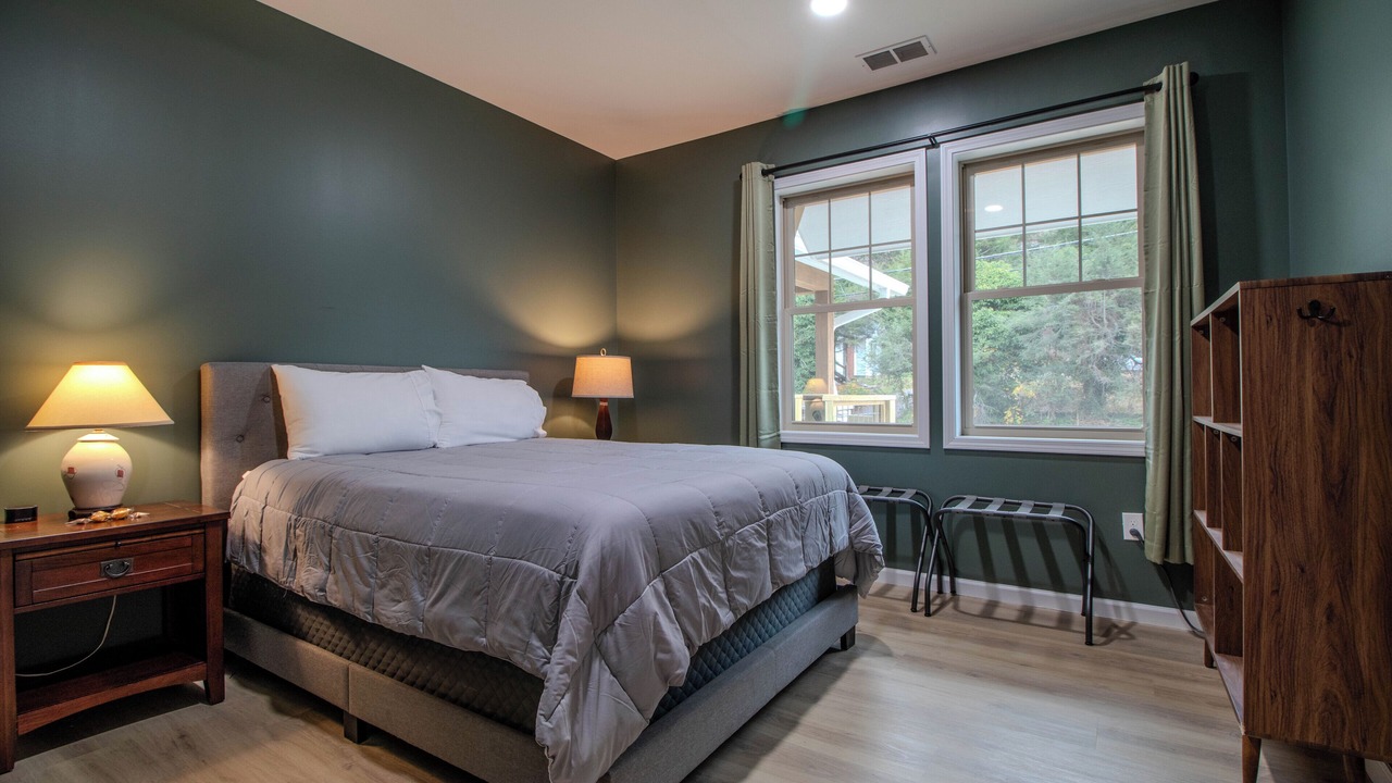 Photo of Bedroom in Woodfin