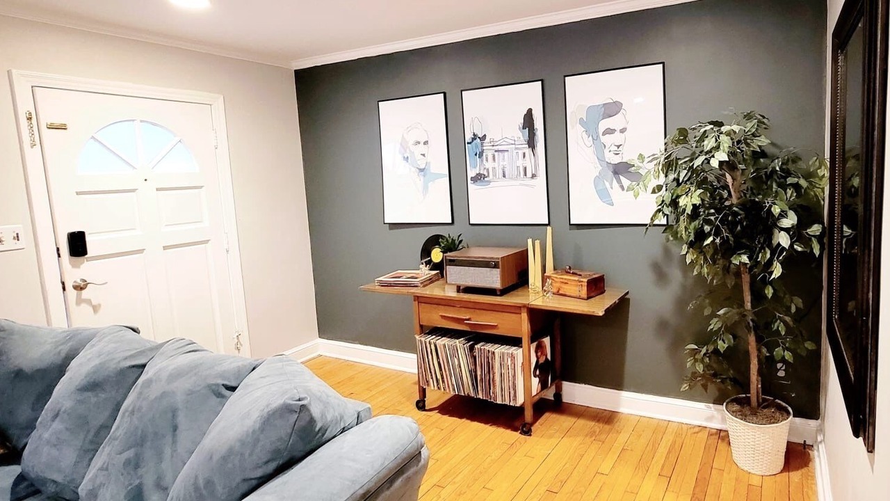 Photo of Livingroom in Silver Spring