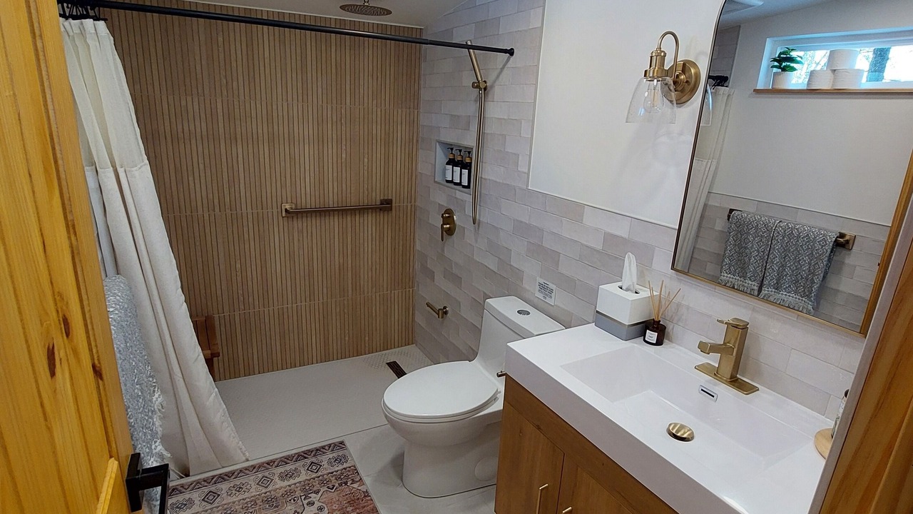 Photo of Bathroom in Erie