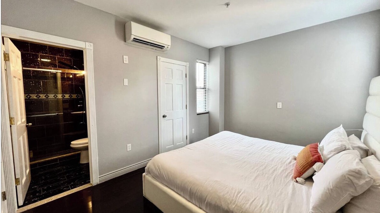 Photo of Bedroom in Center City